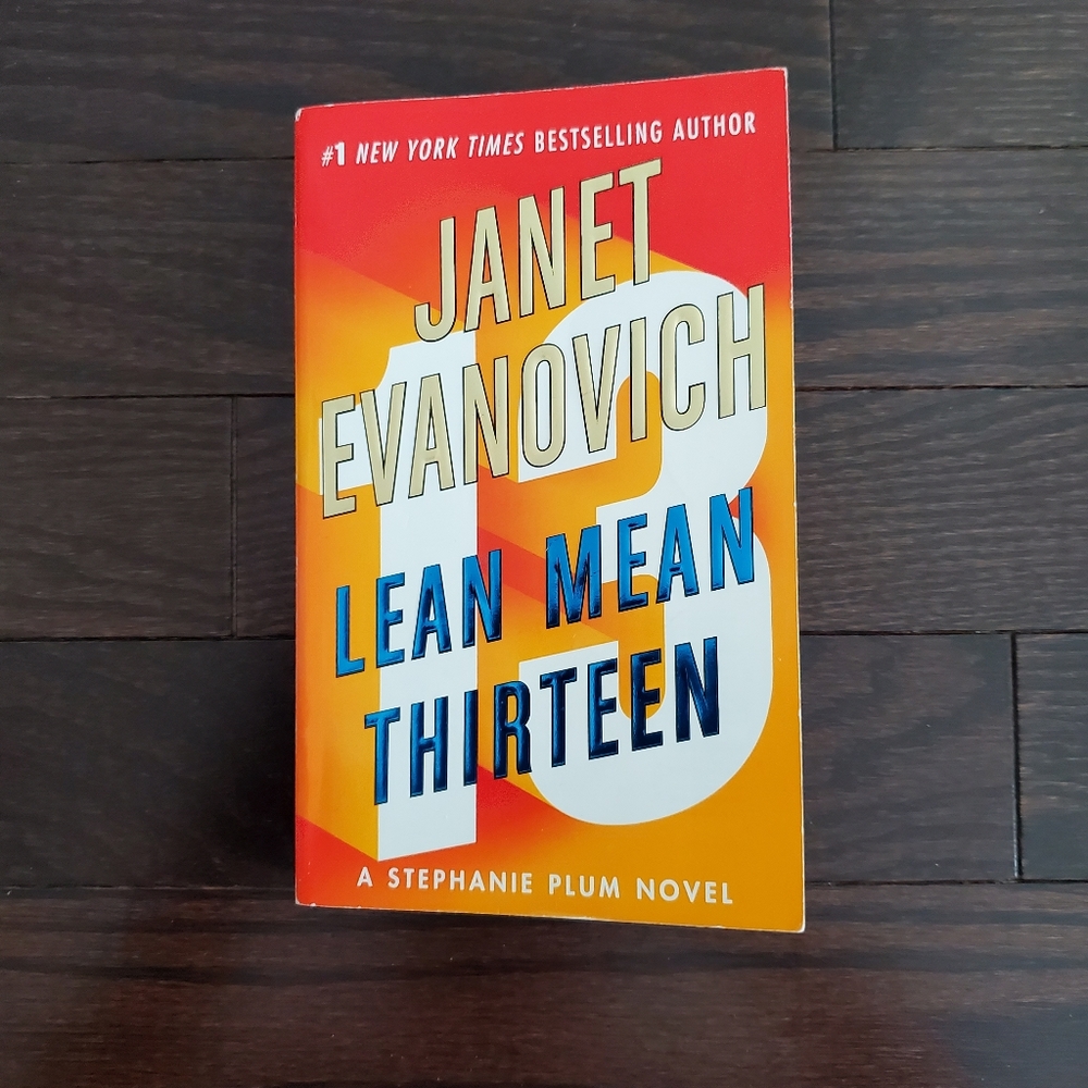Janet Evanovich novel - Lean Mean Thirteen